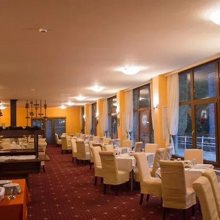 Hotel Edelweiss 3*